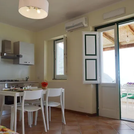 Holiday home Orizzonte Relais Leni